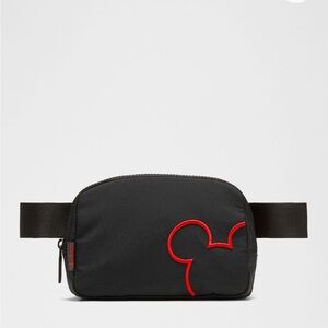 NWT Disney x Lululemon Everywhere Belt Bag 1L